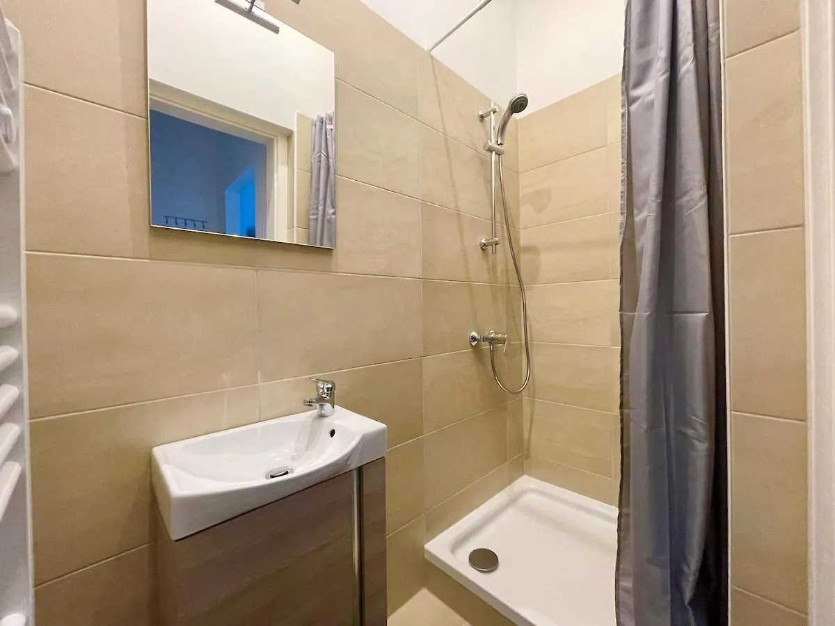 Sunny Central 70 M2 Long Term Apartment With Free Parking Vienna Austria