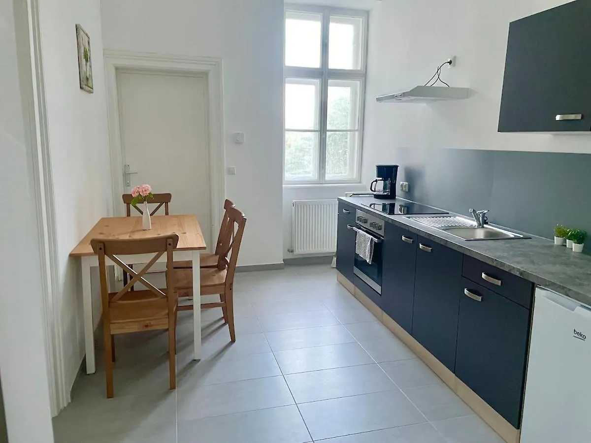 Sunny Central 70 M2 Long Term Apartment With Free Parking Vienna Austria