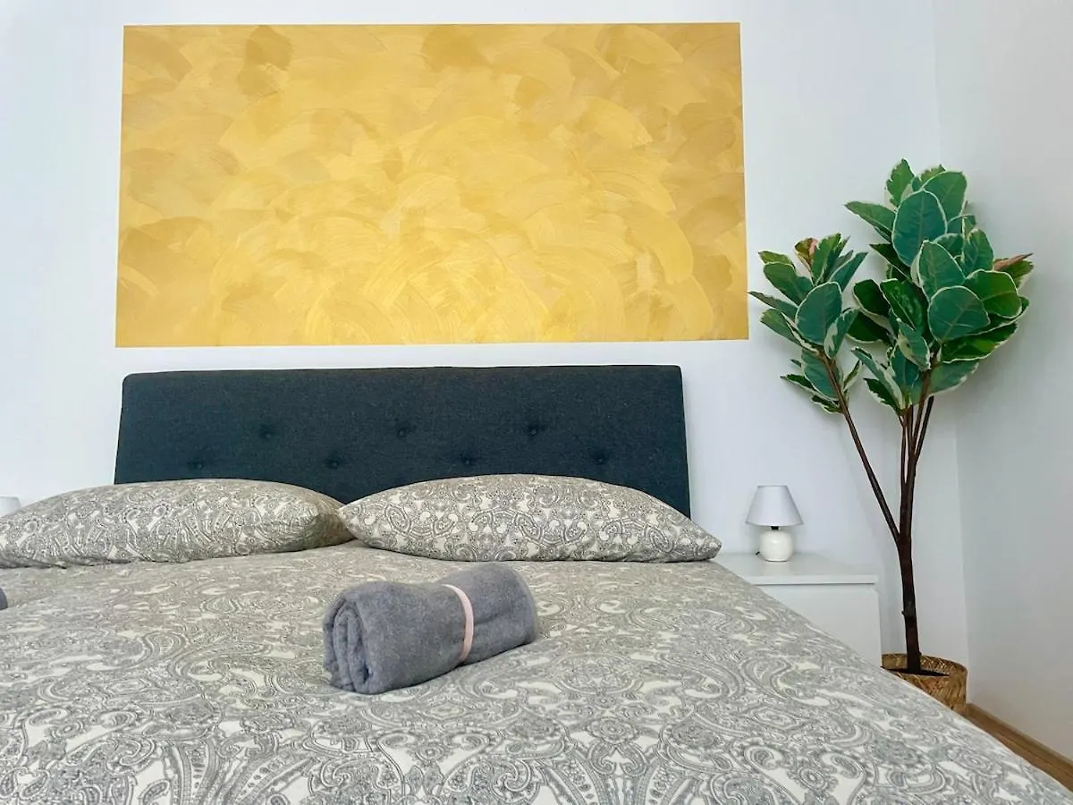 Sunny Central 70 M2 Long Term Apartment With Free Parking Vienna